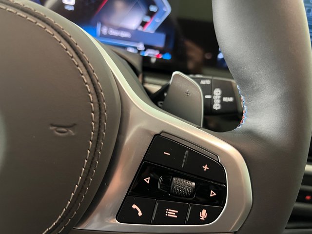 2026 BMW X7 M60i Image 31 of 37