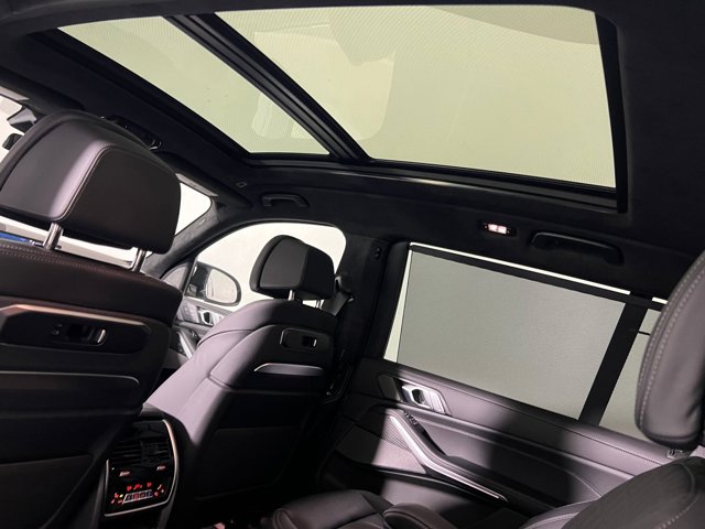 2026 BMW X7 M60i Image 36 of 37