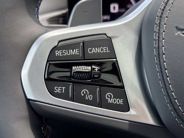 2026 BMW X7 M60i Image 35 of 37