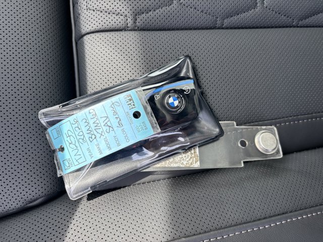 2026 BMW X7 M60i Image 31 of 37