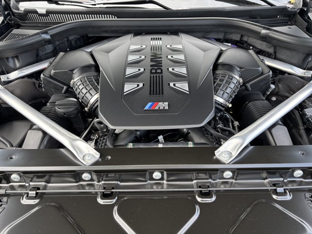 2026 BMW X7 M60i Image 10 of 37