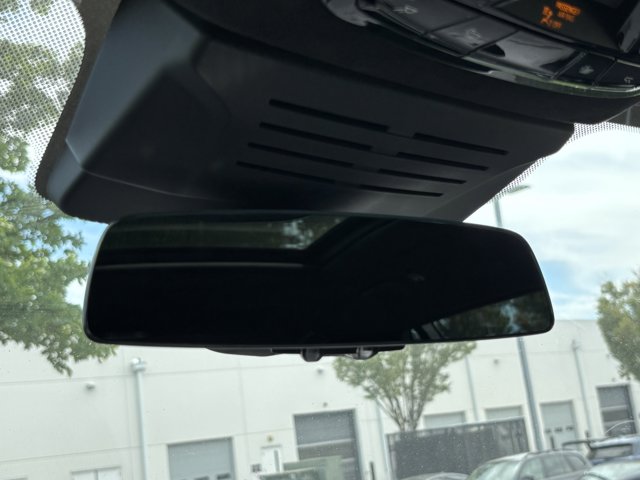 2026 BMW X7 M60i Image 36 of 37