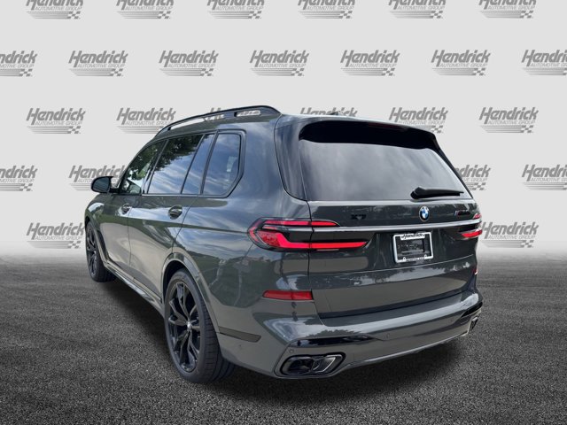 2026 BMW X7 M60i Image 8 of 37