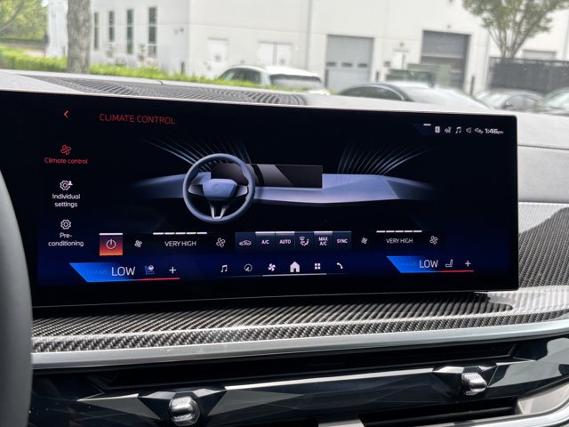 2026 BMW X7 M60i Image 26 of 37