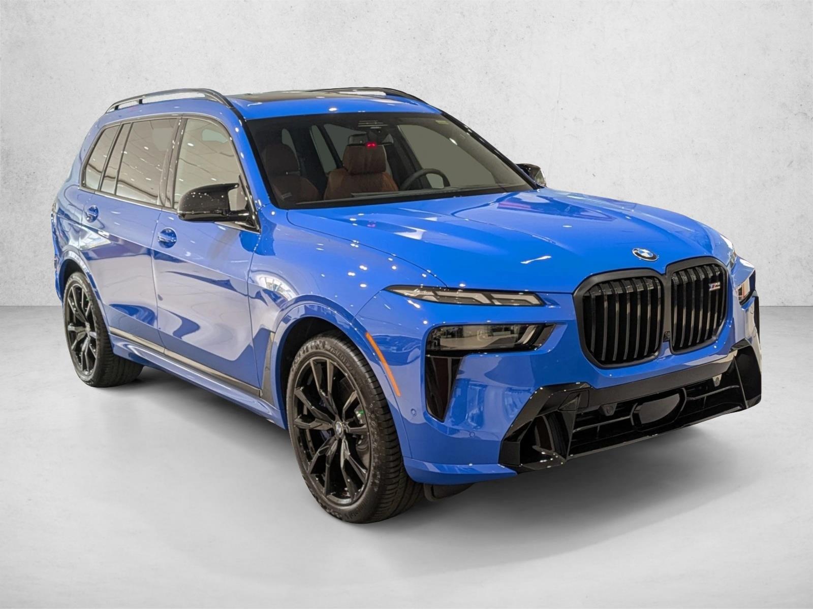 2026 BMW X7 M60i Image 3 of 19