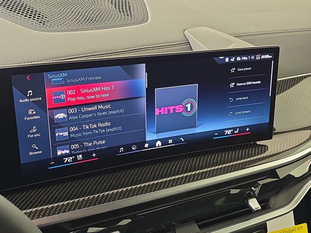 2026 BMW X7 M60i Image 16 of 26