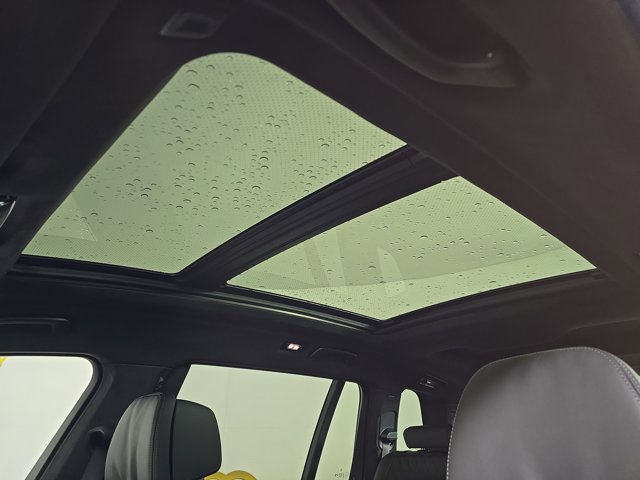 2026 BMW X7 M60i Image 22 of 26