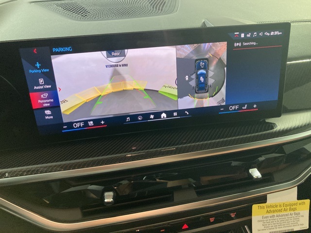 Vehicle image 10 of 40