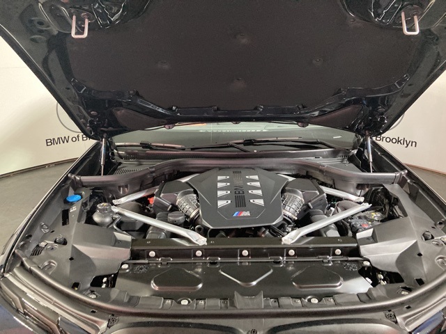 Vehicle image 11 of 40