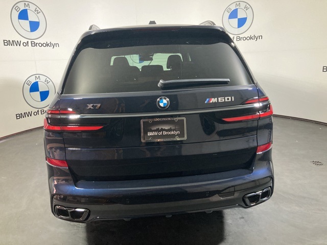 Vehicle image 8 of 40