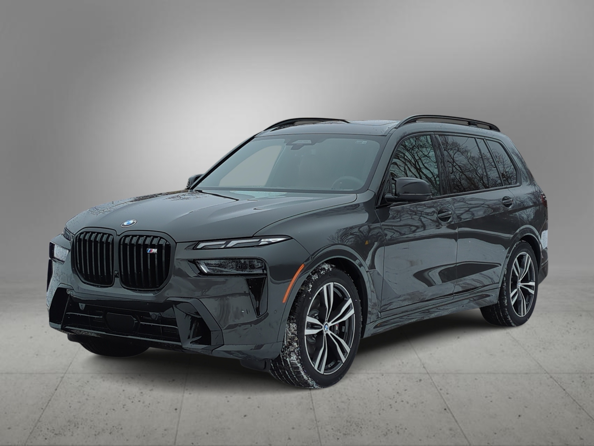2026 BMW X7 M60i Image 1 of 37