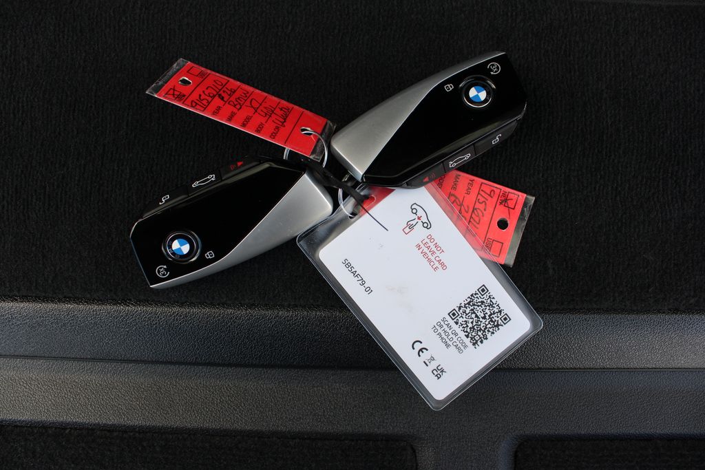 2026 BMW X7 xDrive40i Image 42 of 56