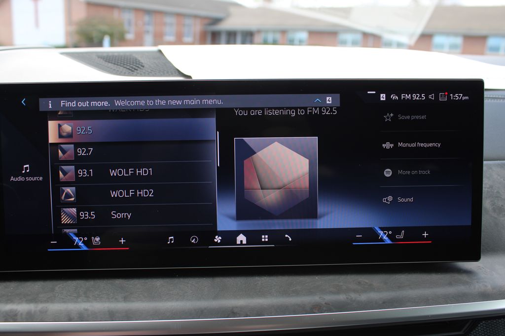 2026 BMW X7 xDrive40i Image 32 of 56