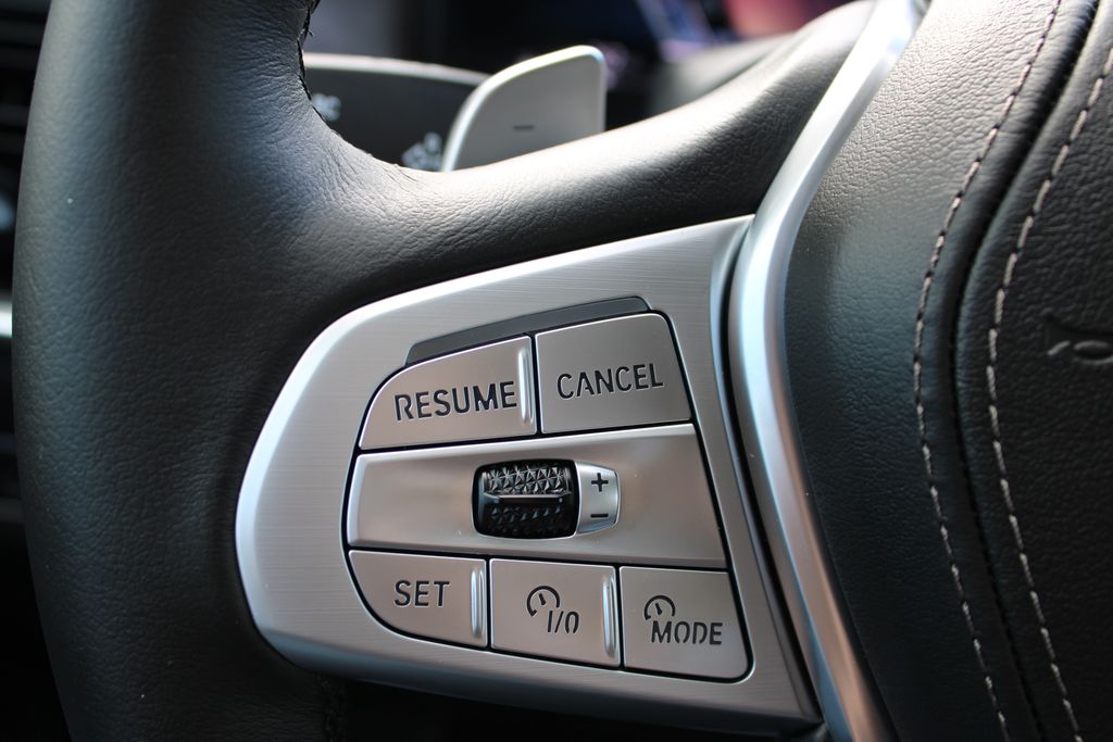 2026 BMW X7 xDrive40i Image 37 of 56