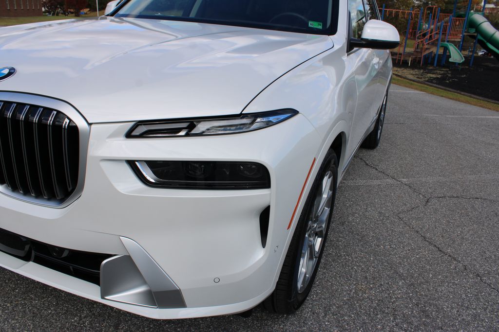 2026 BMW X7 xDrive40i Image 51 of 56