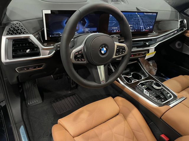 2026 BMW X7 xDrive40i Image 8 of 8
