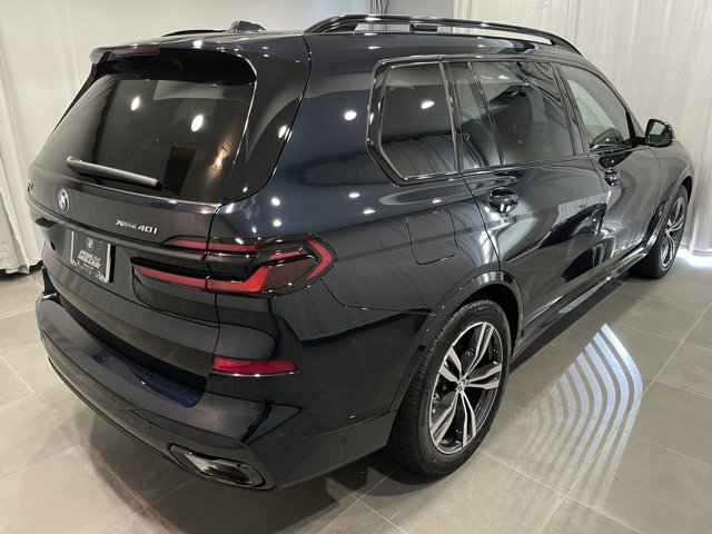 2026 BMW X7 xDrive40i Image 4 of 8