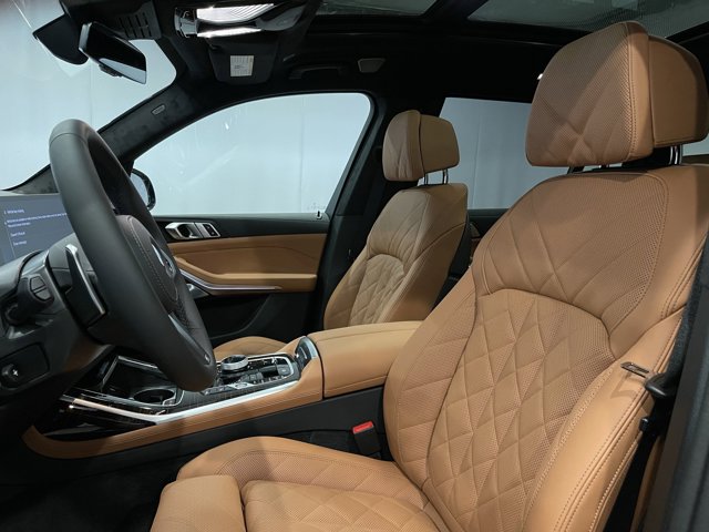 2026 BMW X7 xDrive40i Image 7 of 8