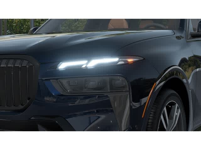 2026 BMW X7 xDrive40i Image 2 of 12