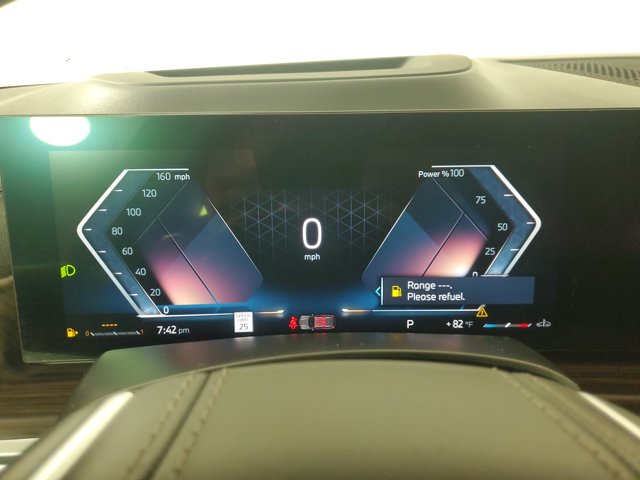 2026 BMW X7 xDrive40i Image 16 of 25