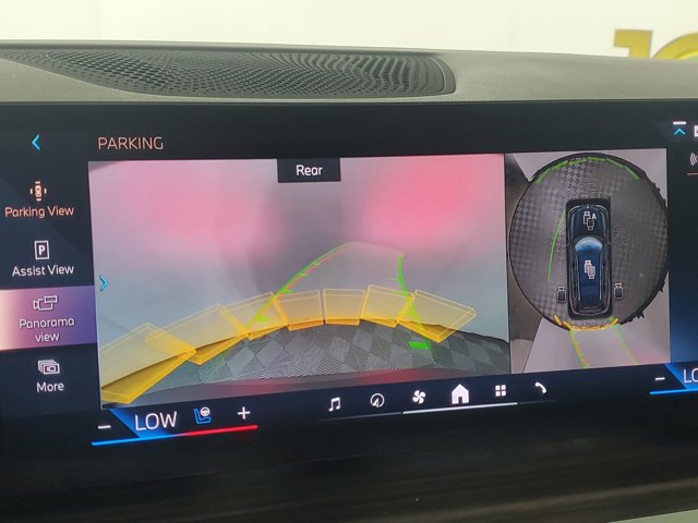 2026 BMW X7 xDrive40i Image 20 of 25