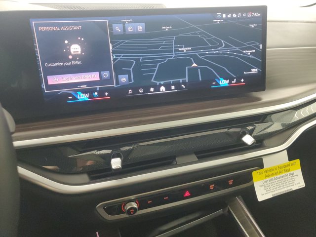 2026 BMW X7 xDrive40i Image 18 of 25