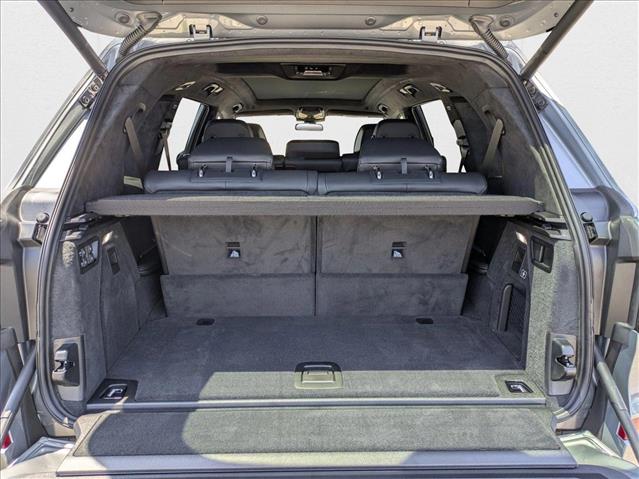 Vehicle image 11 of 30