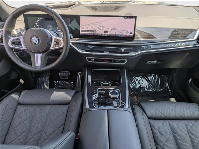 Vehicle image 18 of 30