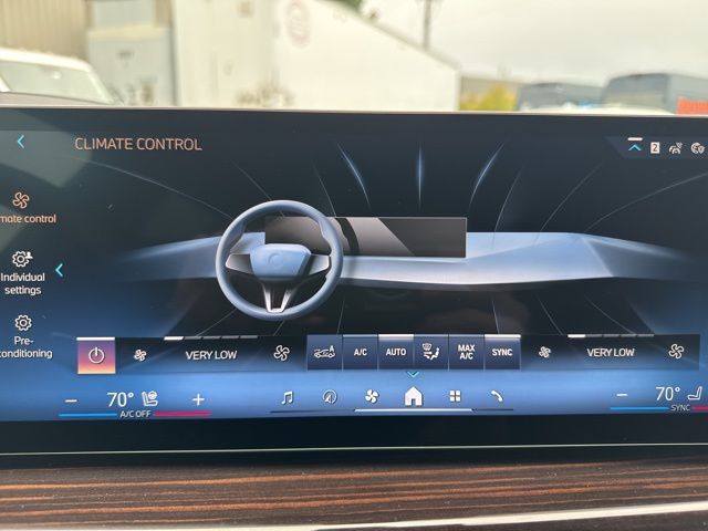 2026 BMW X7 xDrive40i Image 21 of 41