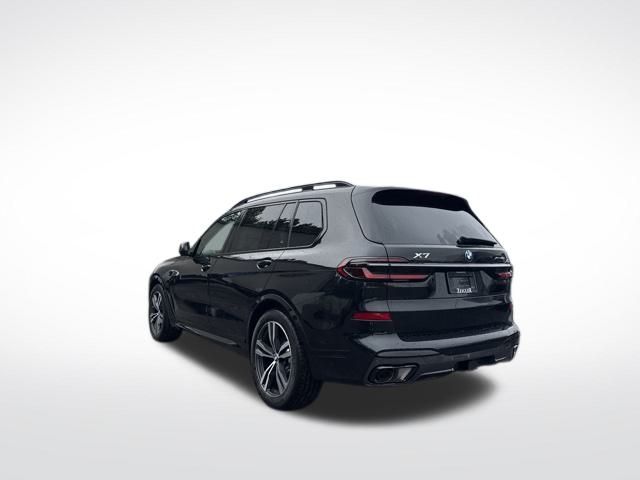 2026 BMW X7 xDrive40i Image 6 of 41