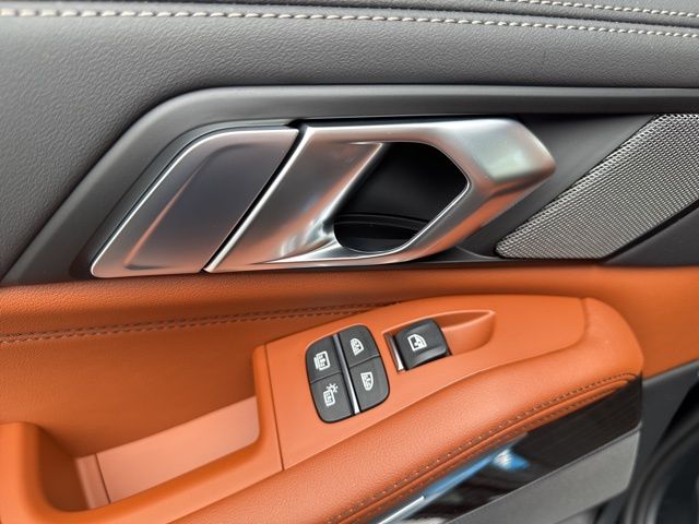 2026 BMW X7 xDrive40i Image 24 of 41