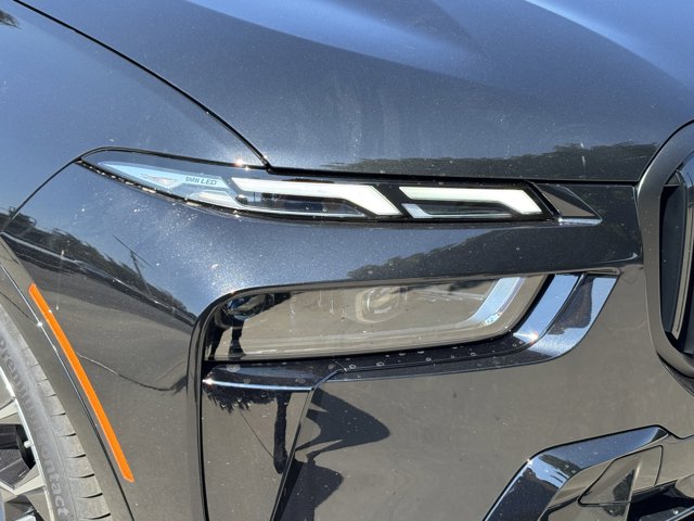 2026 BMW X7 xDrive40i Image 31 of 37