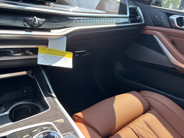 2026 BMW X7 xDrive40i Image 20 of 37