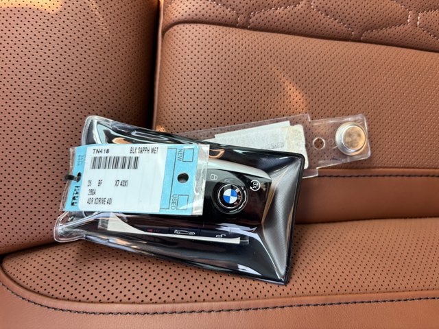 2026 BMW X7 xDrive40i Image 32 of 37