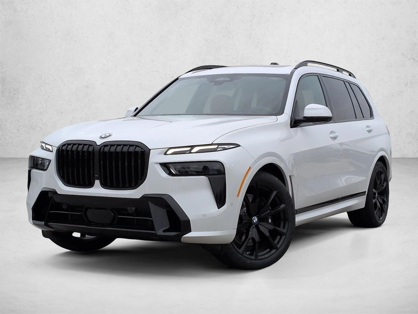 2026 BMW X7 xDrive40i Image 1 of 18