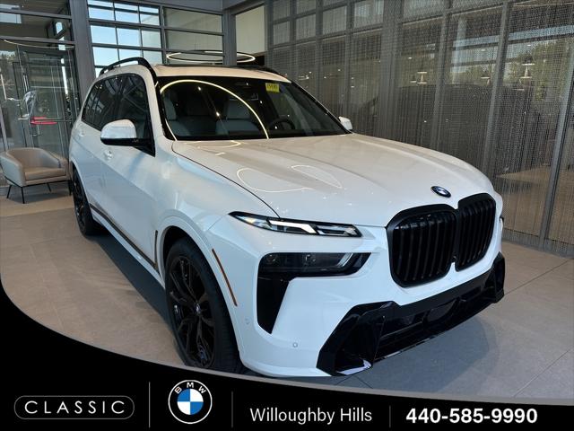 2026 BMW X7 xDrive40i Image 3 of 16