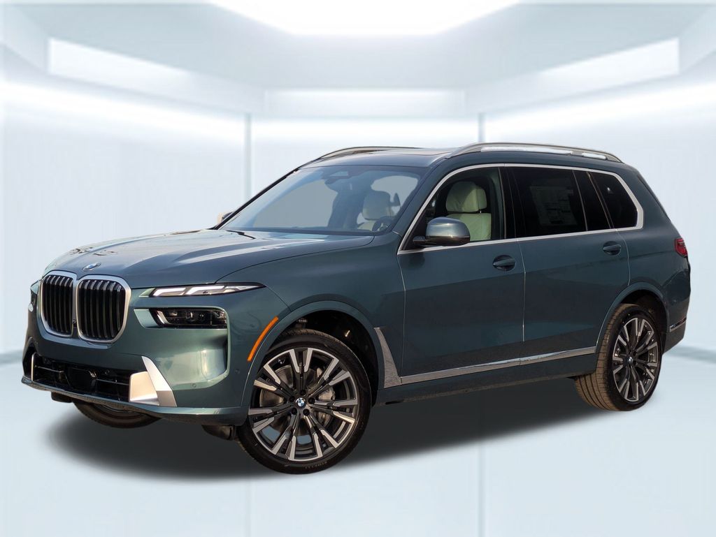 2026 BMW X7 xDrive40i Image 1 of 28