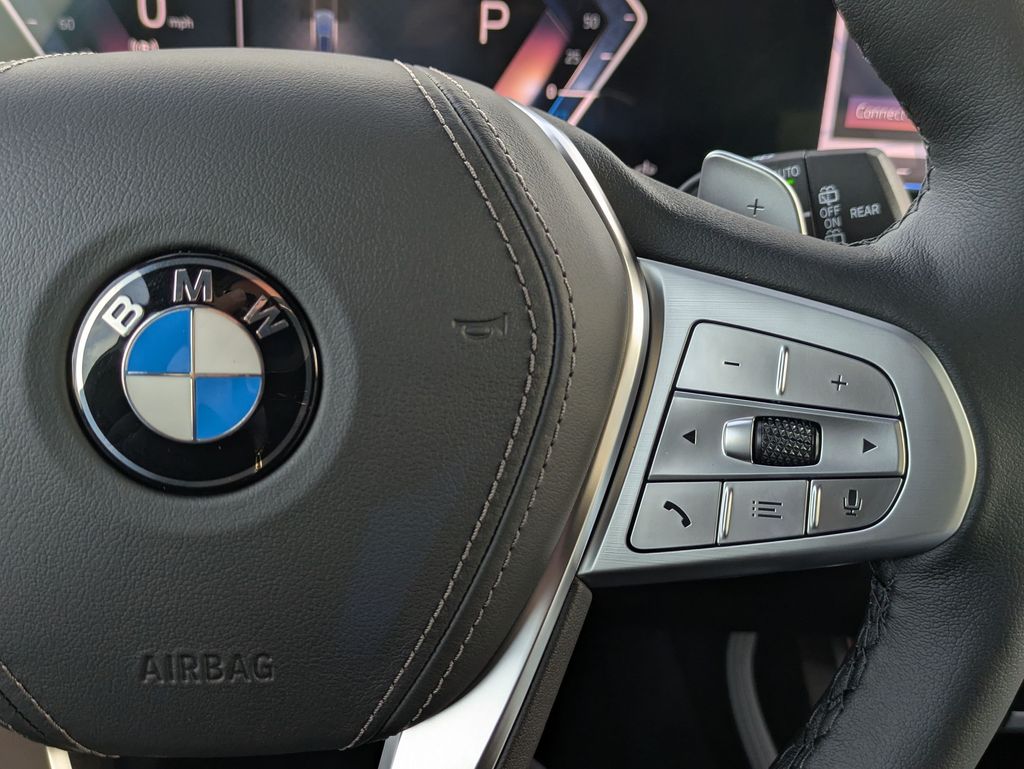 2026 BMW X7 xDrive40i Image 25 of 28