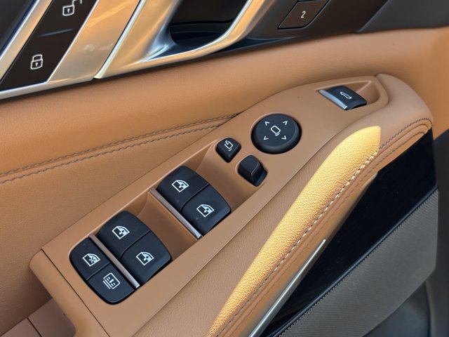 2026 BMW X7 xDrive40i Image 33 of 37