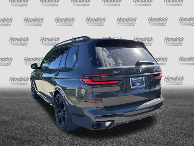 2026 BMW X7 xDrive40i Image 8 of 37