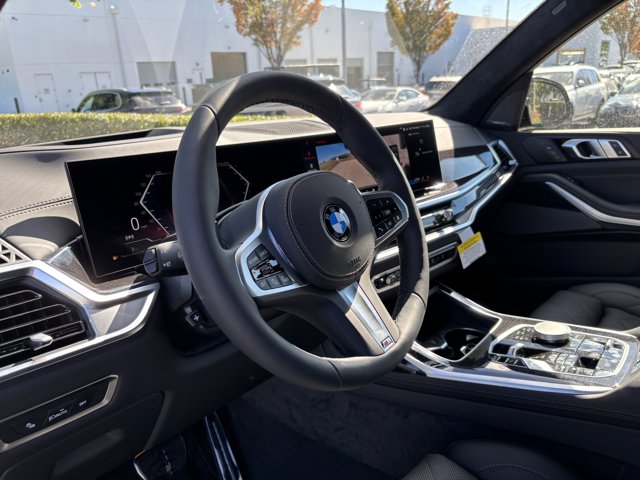 2026 BMW X7 xDrive40i Image 18 of 37