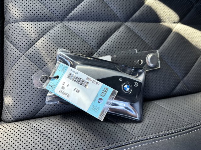 2026 BMW X7 xDrive40i Image 29 of 37