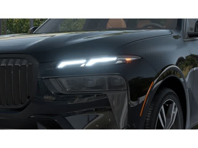 2026 BMW X7 xDrive40i Image 2 of 12