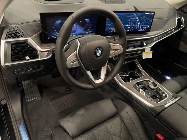 Vehicle image 8 of 8