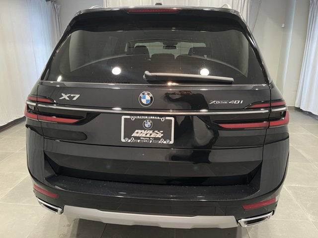 2026 BMW X7 xDrive40i Image 6 of 8