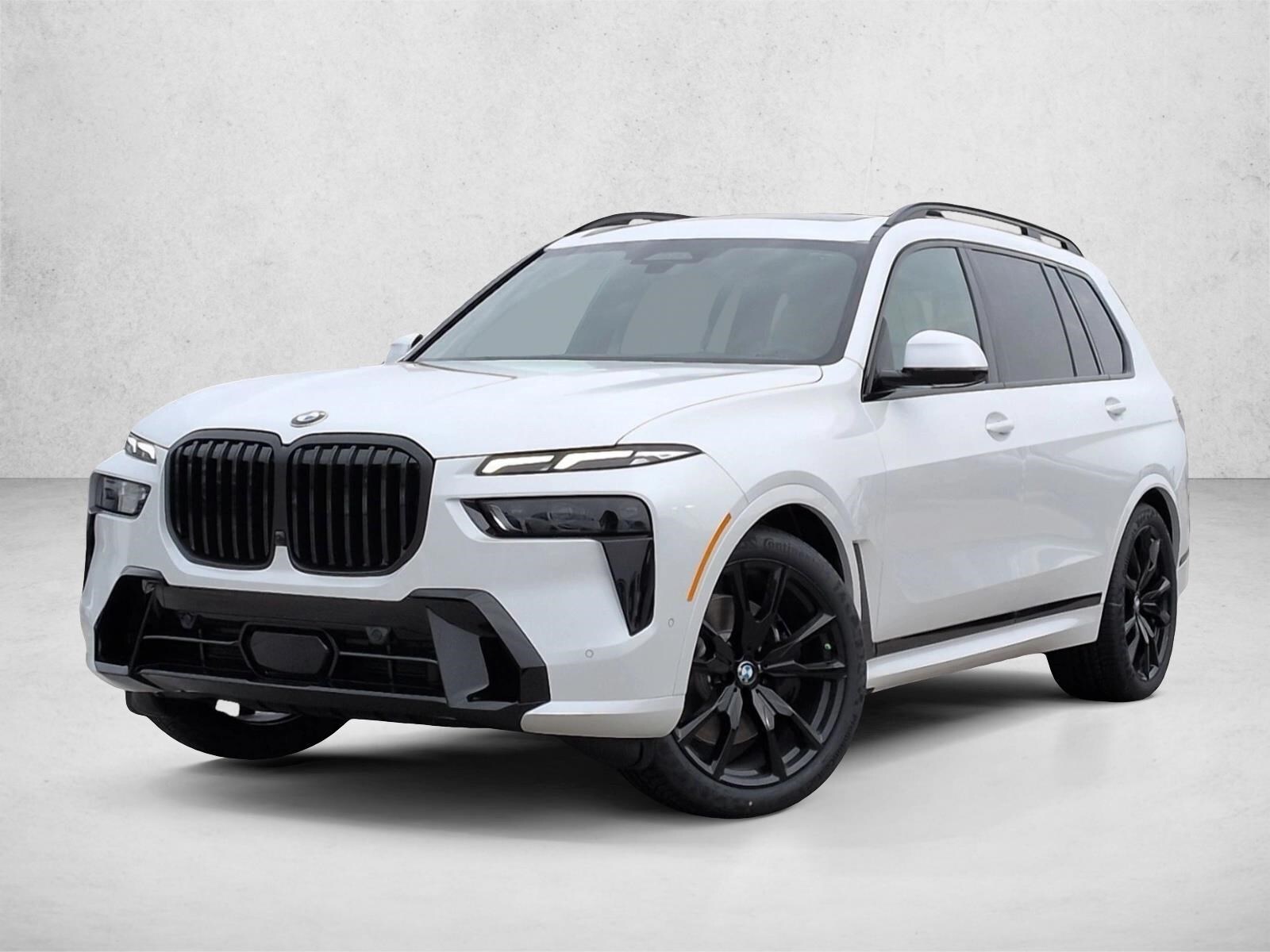 2026 BMW X7 xDrive40i Image 1 of 18