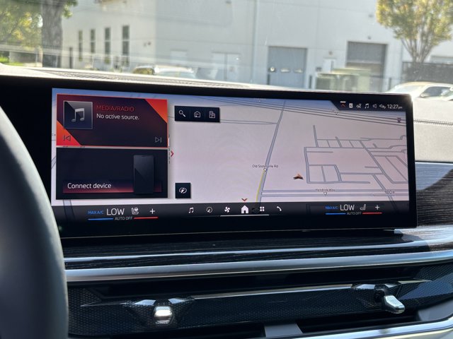 2026 BMW X7 xDrive40i Image 23 of 37