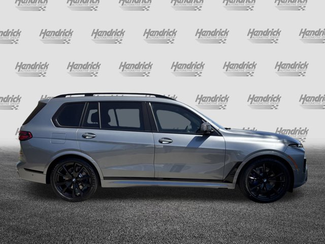 2026 BMW X7 xDrive40i Image 5 of 37