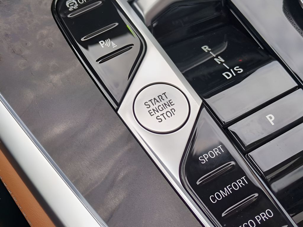 2026 BMW X7 xDrive40i Image 29 of 31