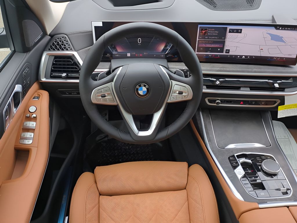 2026 BMW X7 xDrive40i Image 14 of 31
